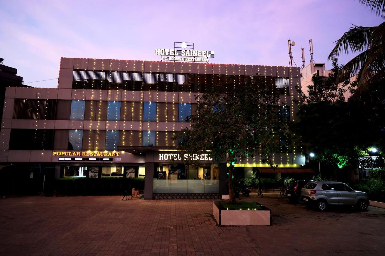 Hotel Sai Neel Surate Extérieur photo