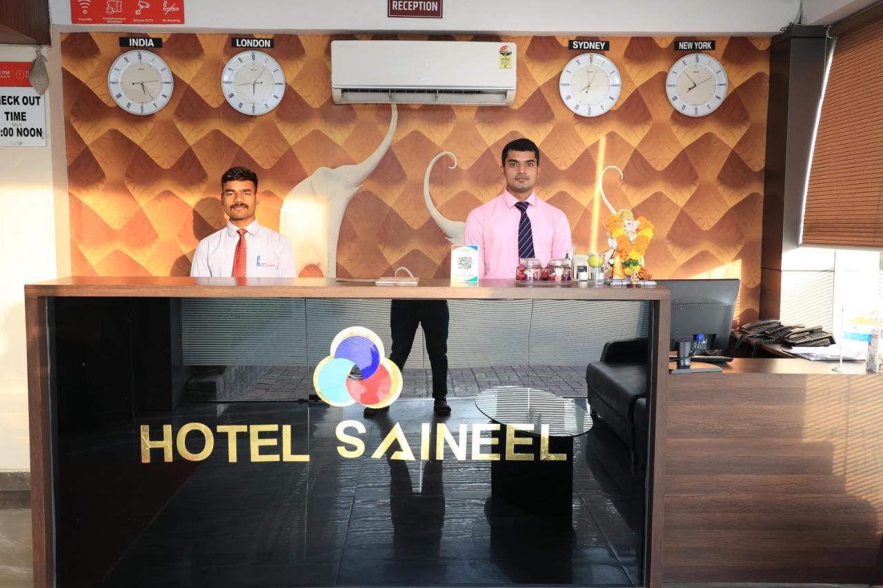 Hotel Sai Neel Surate Extérieur photo
